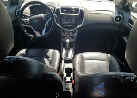 2017 Chevrolet Sonic Premier из США, поврежденный, VIN 1G1JF5SB5H4147068